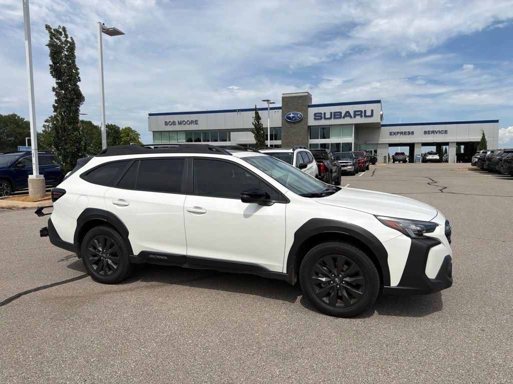 2025 Subaru Outback Onyx Edition XT's photo
