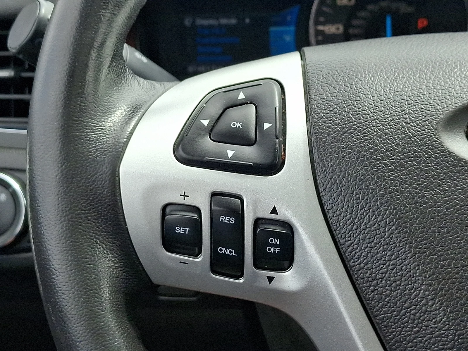 Used 2013 White Platinum Tri-Coat Metallic - UG Ford Limited image 21