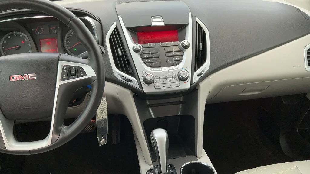 Used 2011 Silver GMC SLT-2 image 8