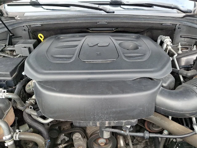 Used 2019 Gray Jeep Limited image 28