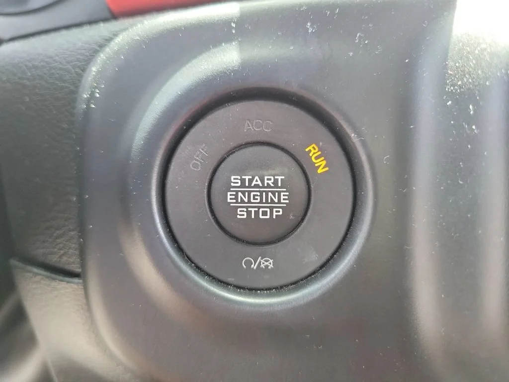 Used 2022 Gray Jeep Rubicon 4x4 image 17