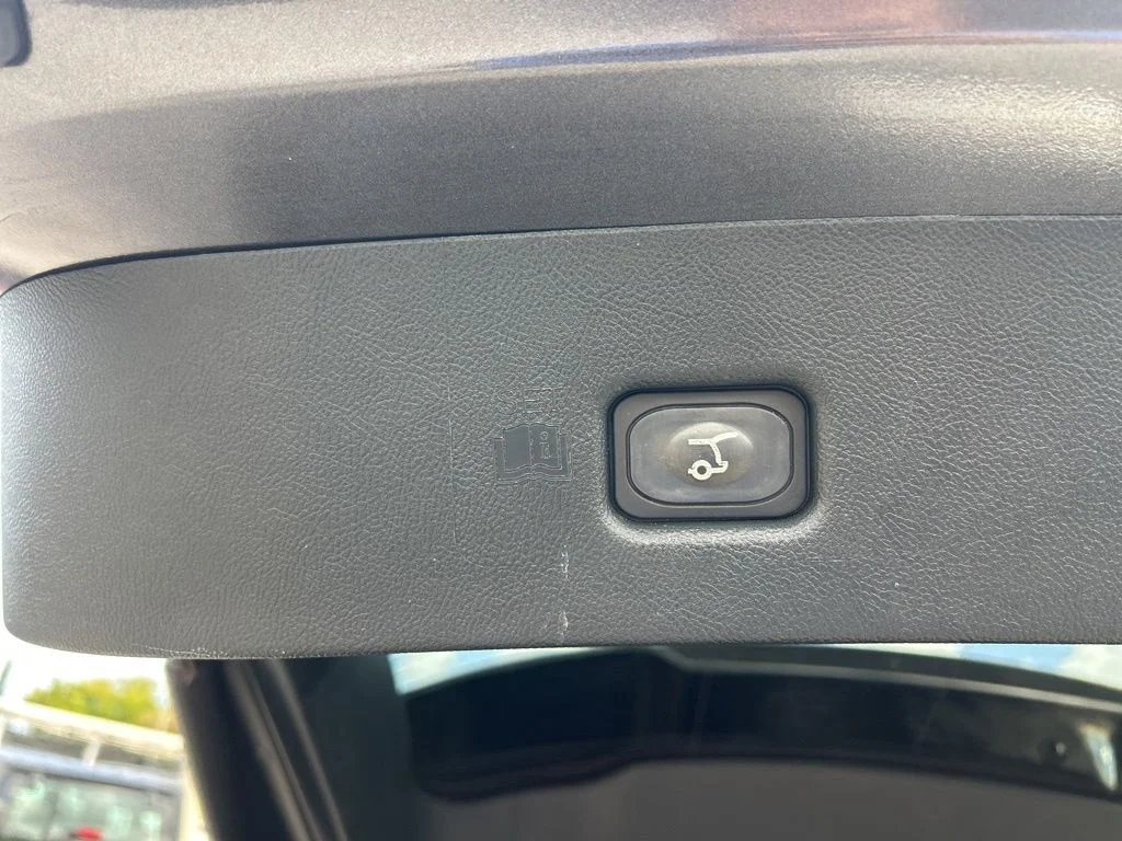 Used 2020 Gray Lincoln Standard image 33