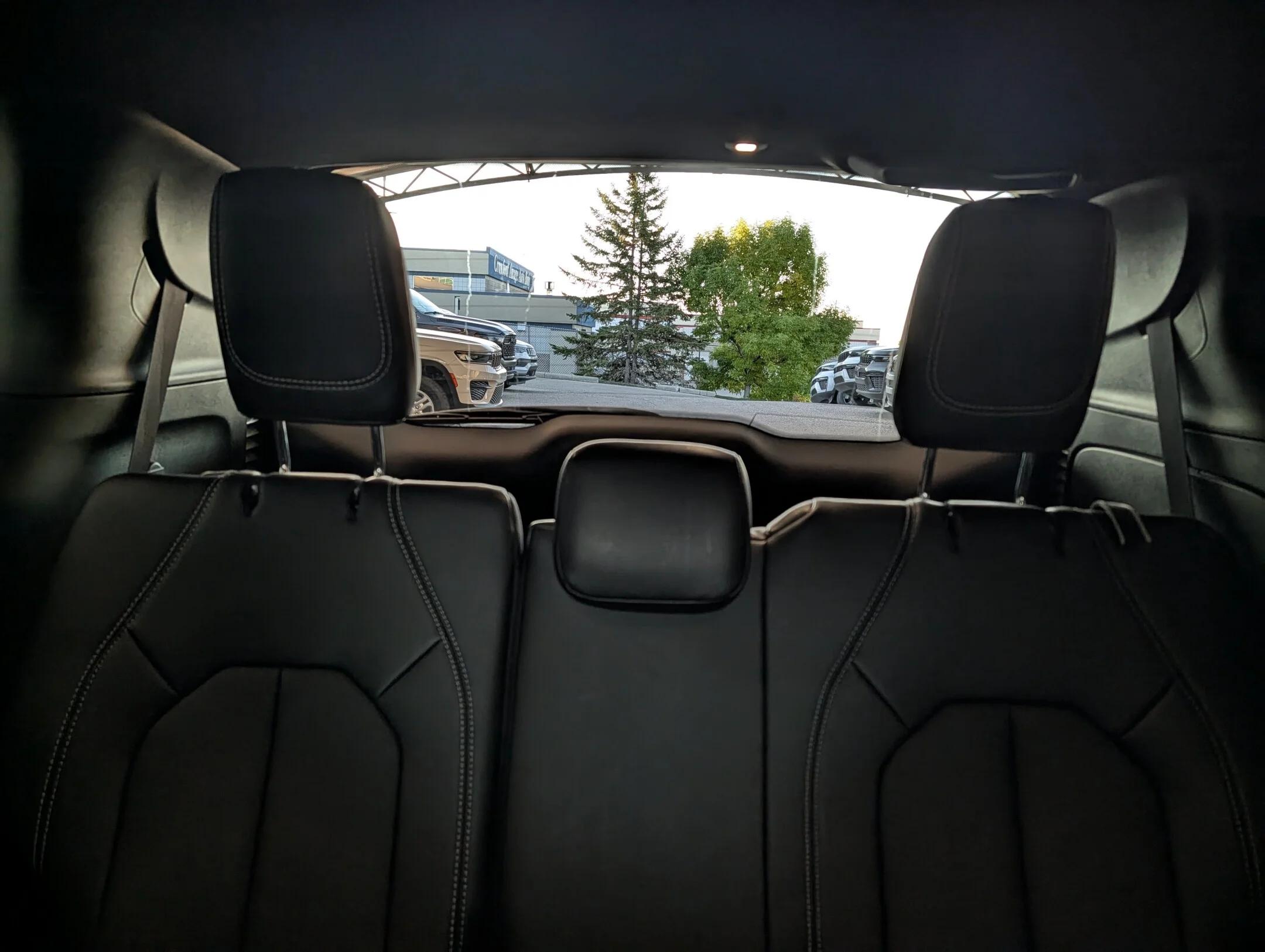 Certified Used 2025 Black Chrysler Select - Safety Sphere- 360 Camera - Caprice - Select FWD image 27