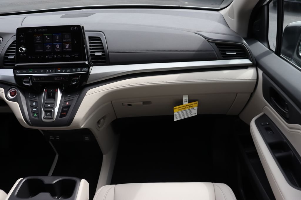 New 2026 Platinum White Pearl Honda EX-L image 17