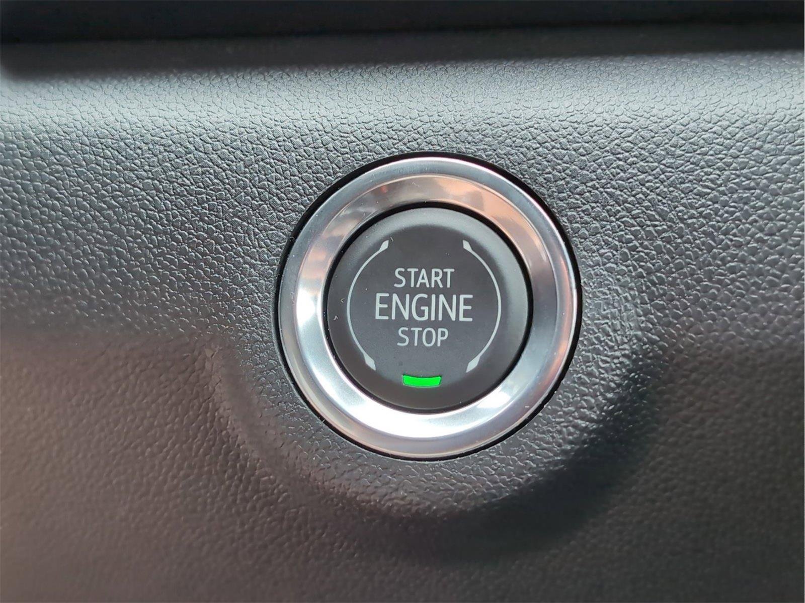 Used 2026 Sterling Metallic GMC AT4 image 9