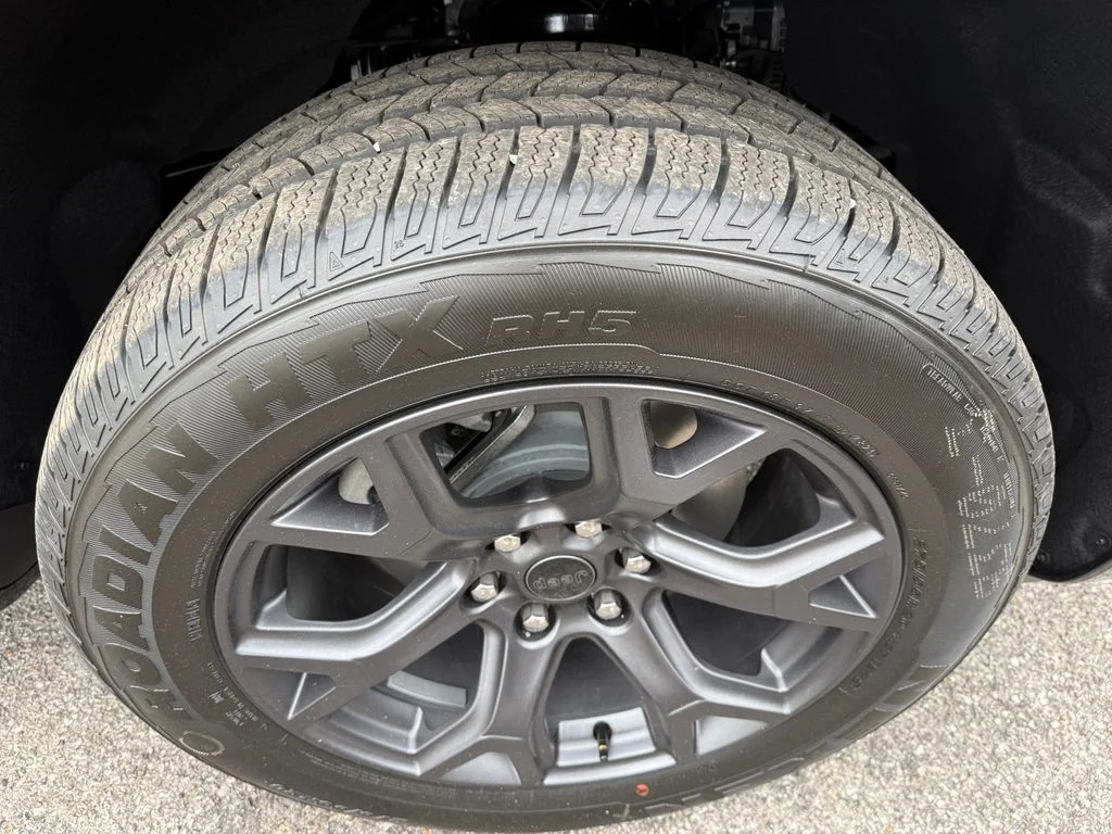 New 2026 Blue Jeep Limited Altitude image 5