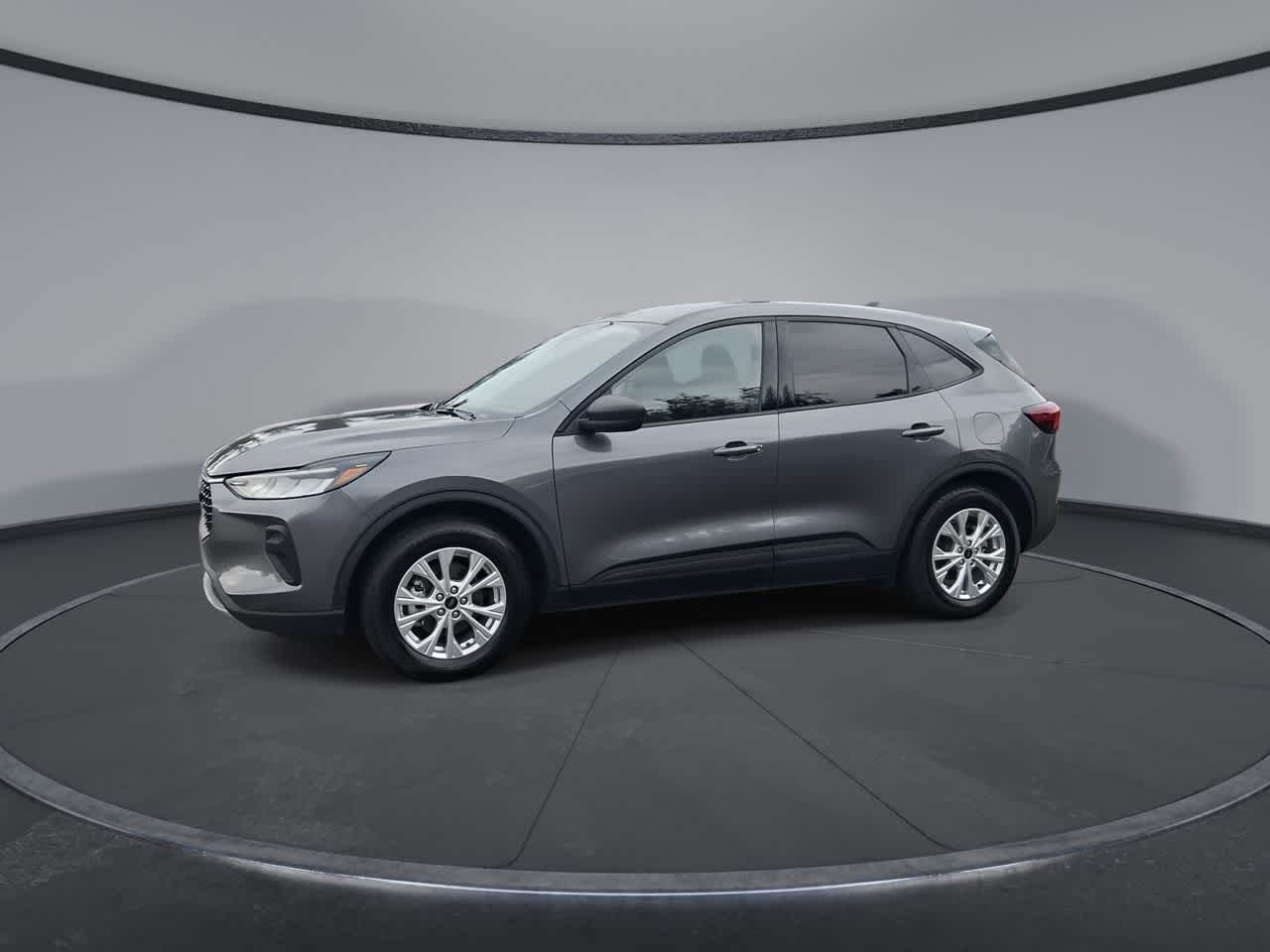 Used 2025 Light Blue Clearcoat Metallic Ford Active image 4