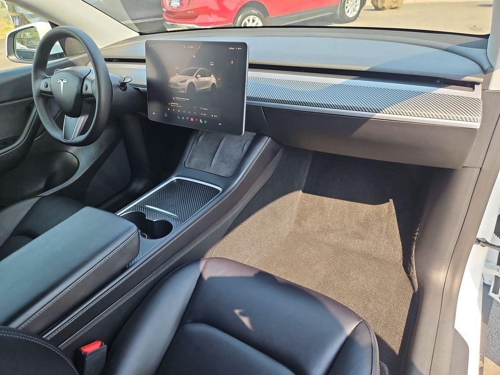 Used 2022 White Tesla Performance image 31