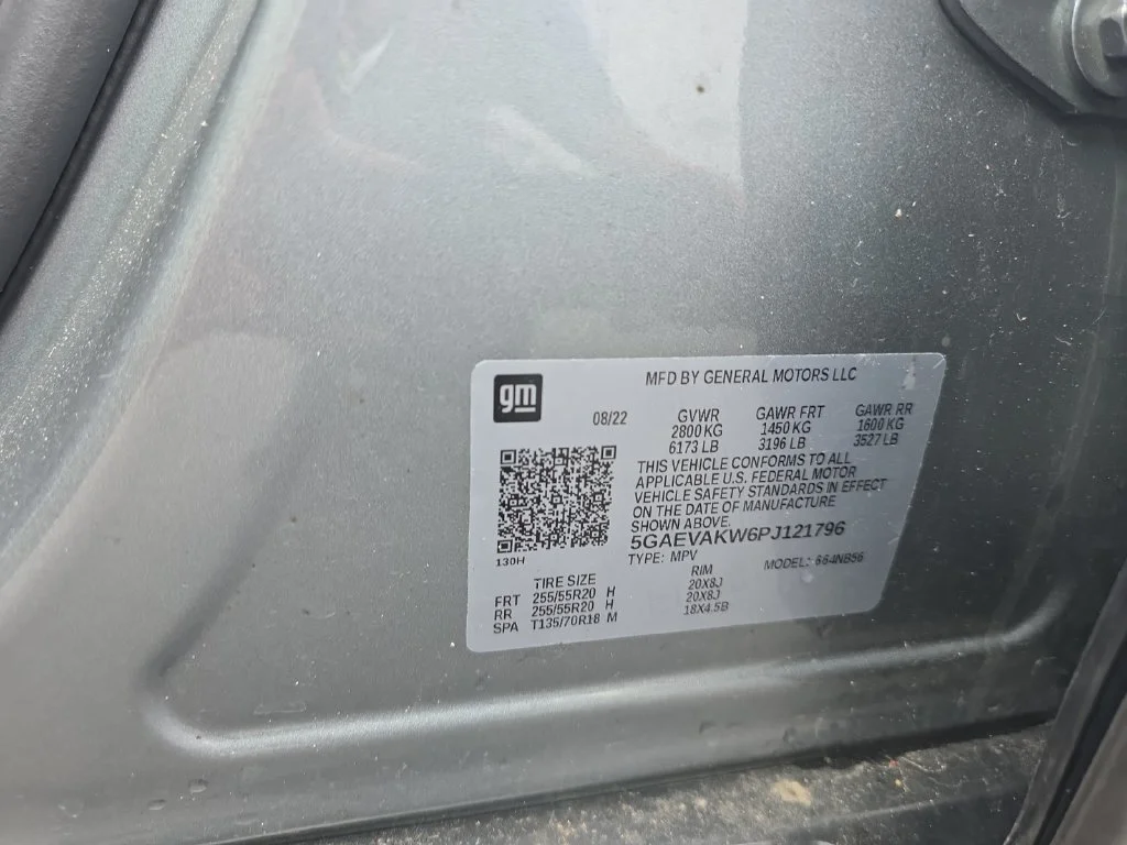 Used 2023 Moonstone Gray Metallic Buick Essence image 25