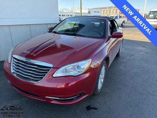 2013 Chrysler 200 Touring