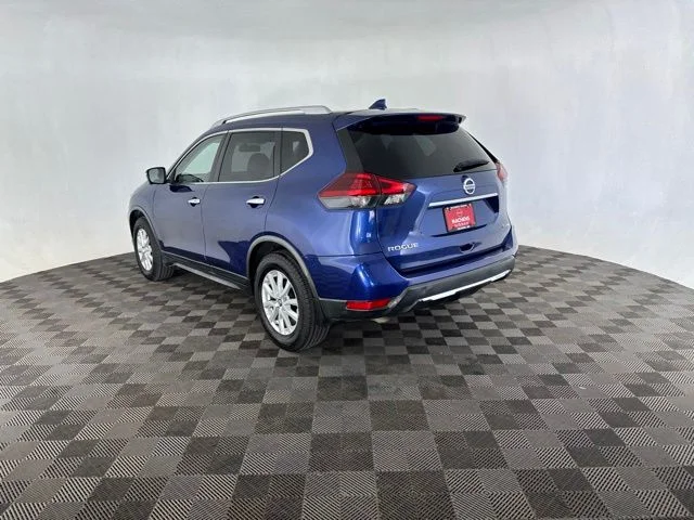 Used 2018 Blue Nissan SV image 7