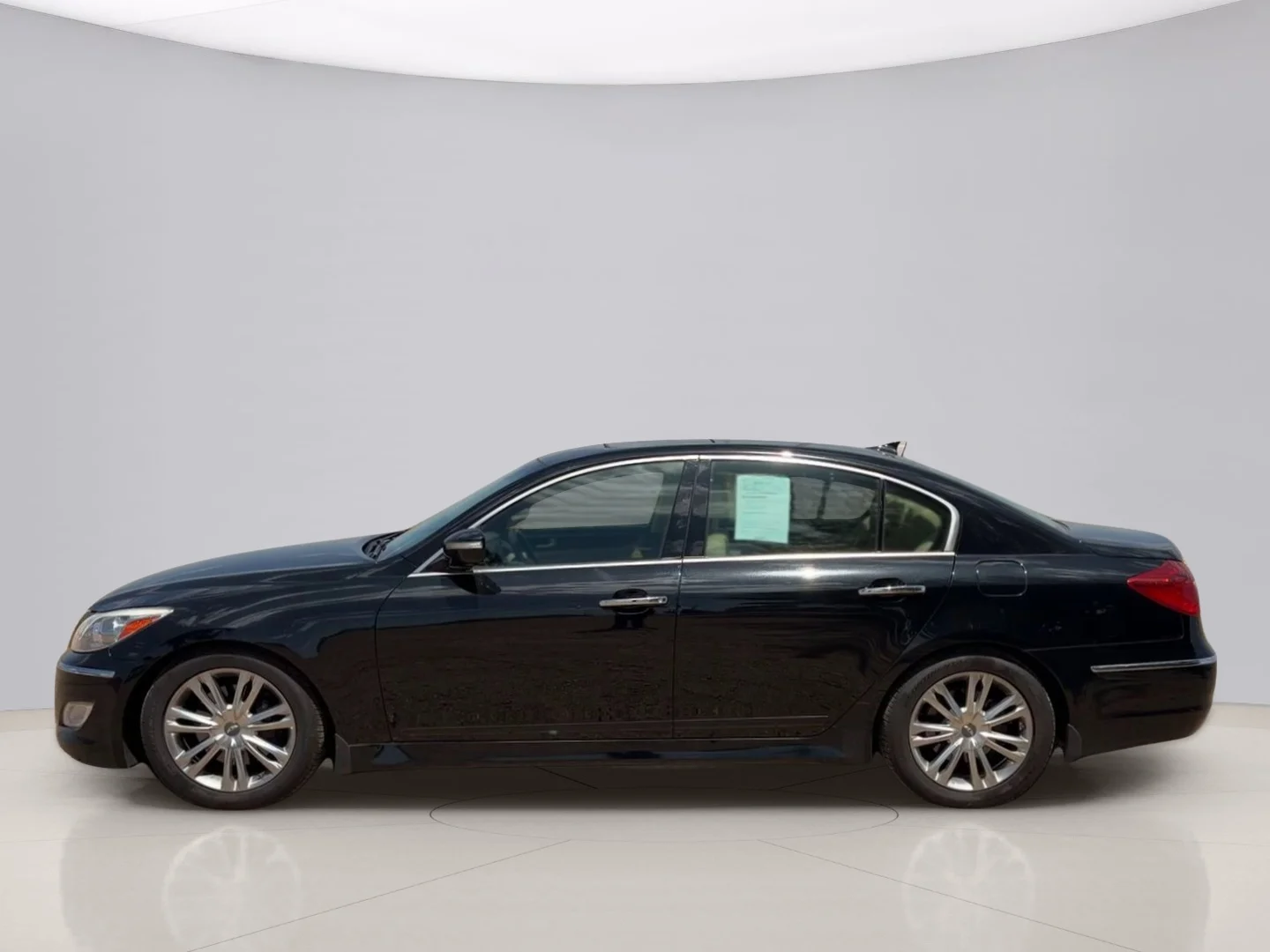 Used 2012 Black Hyundai 3.8L image 2