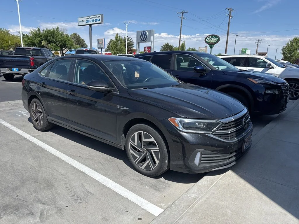 2023 Volkswagen Jetta 1.5T SEL Auto SULEV's photo