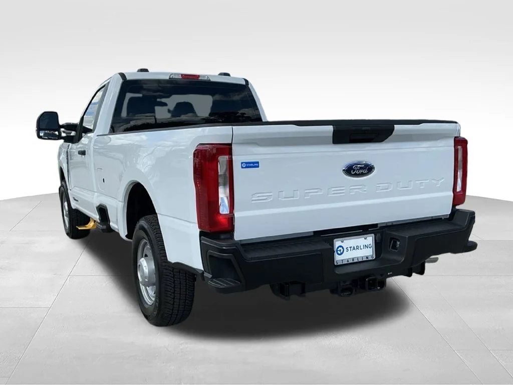 Used 2026 White Ford XL image 6