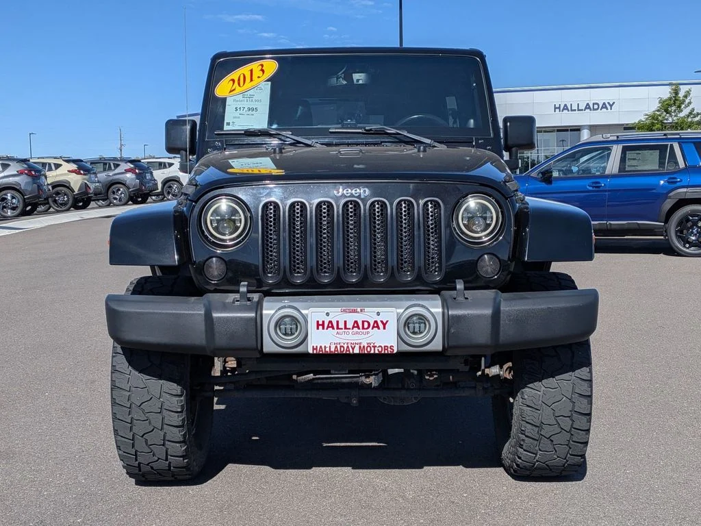 Used 2013 Black Jeep Sahara image 2