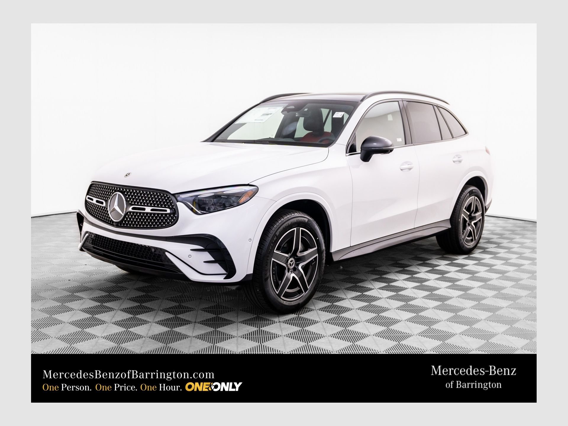 New 2026 MANUFAKTUR Moonlight White Metallic Mercedes-Benz GLC 300 image 1