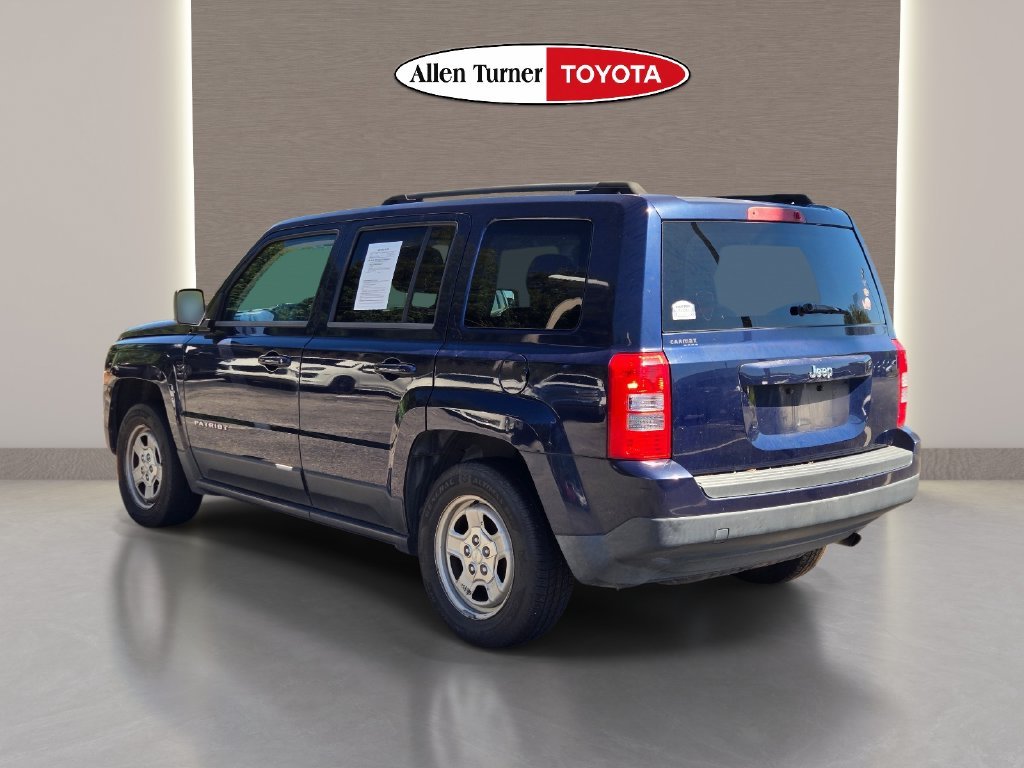 Used 2014 Blue Jeep Sport image 15