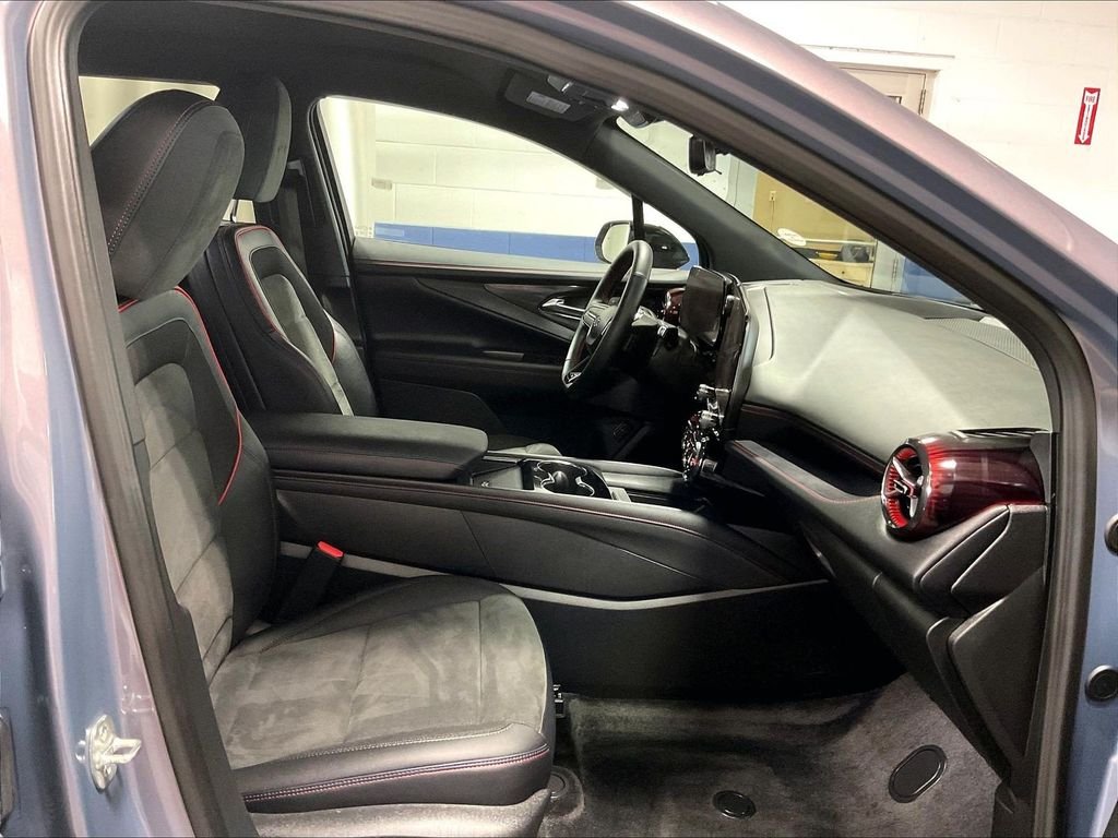 Used 2025 Gray Chevrolet RS image 11