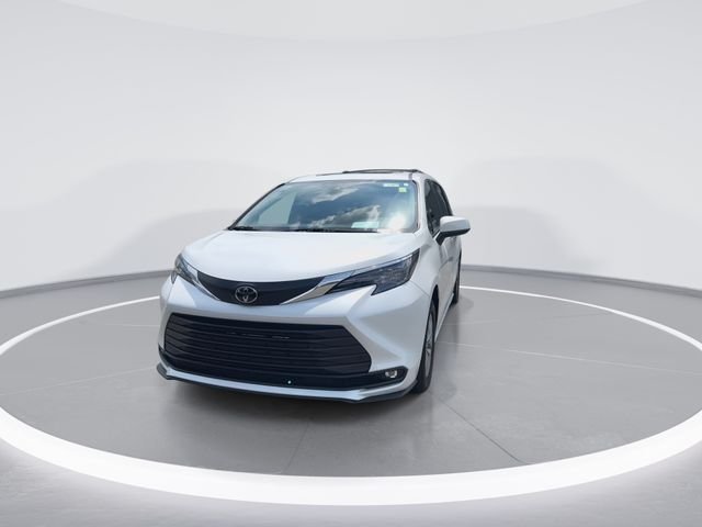 Used 2026 Beige Toyota XLE image 3
