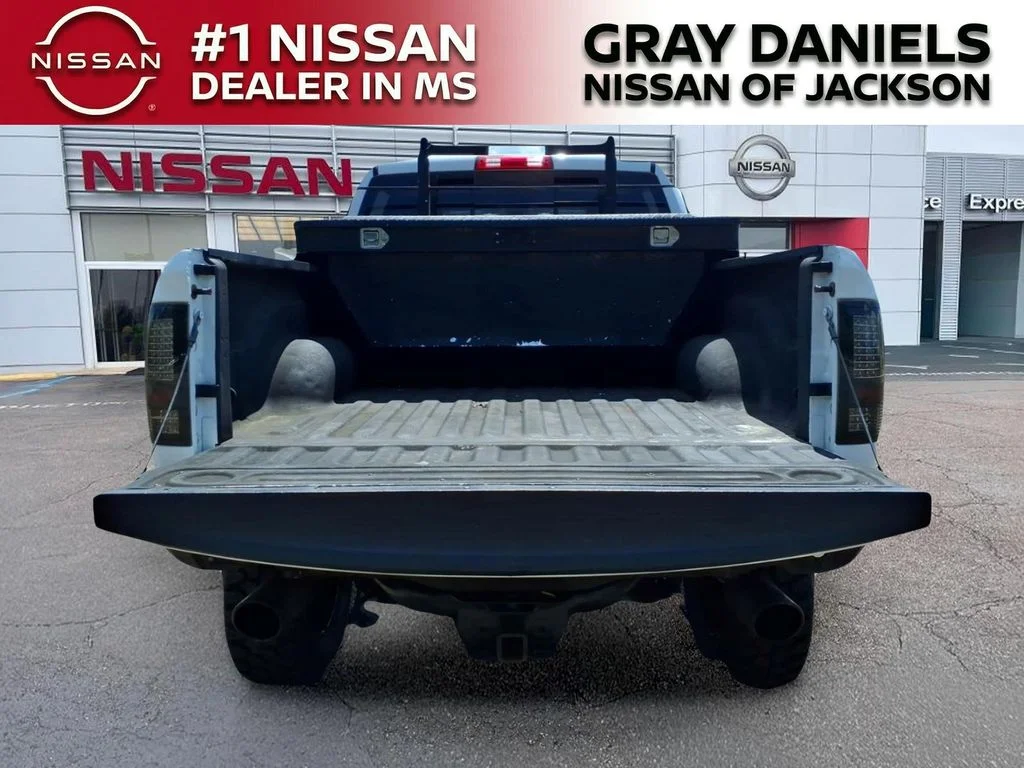Used 2015 White Ram Big Horn image 8