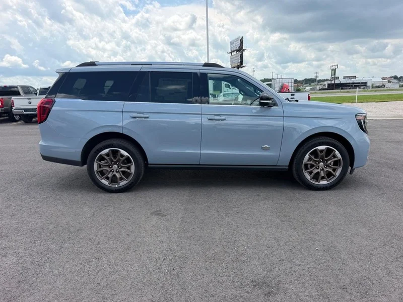 New 2027 Glacier Gray Metallic Tri-Coat Ford King Ranch® image 4