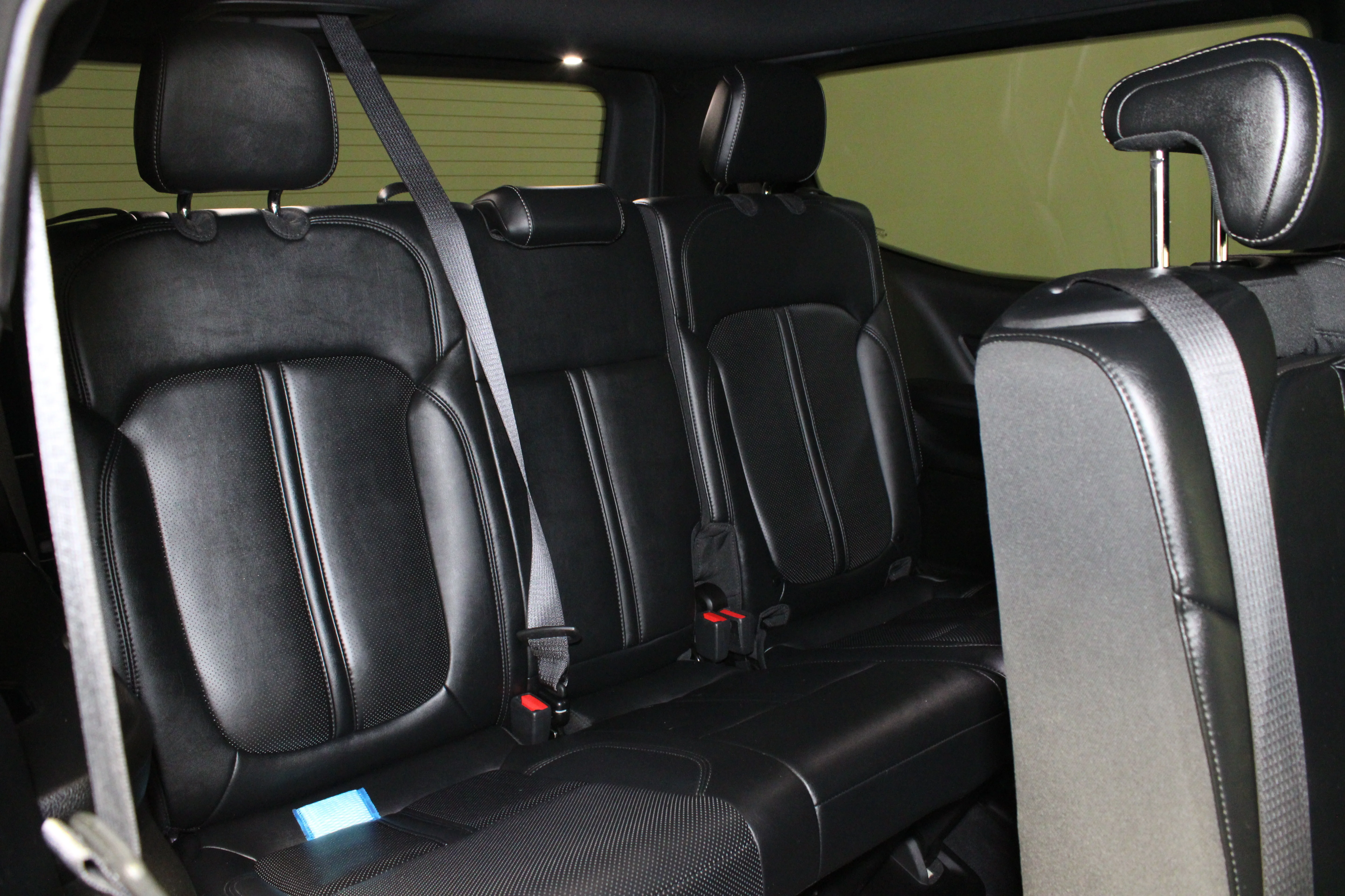 Used 2024 Midnight Sky Jeep Series II image 19