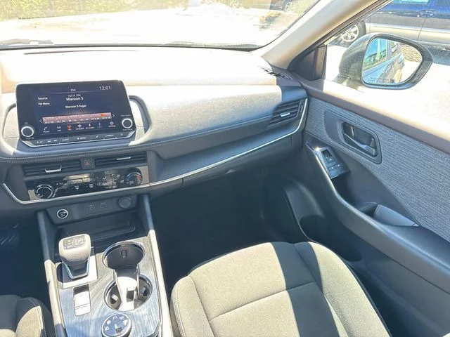 Used 2023 Gray Nissan S image 19