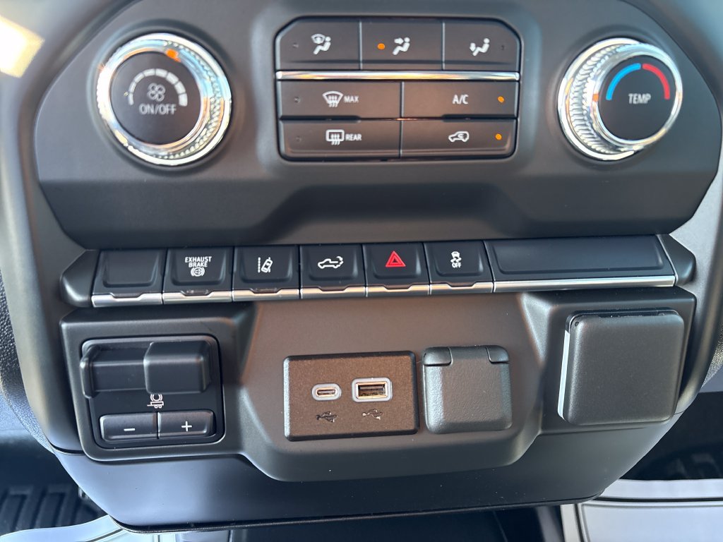 Used 2025 White GMC Pro image 20