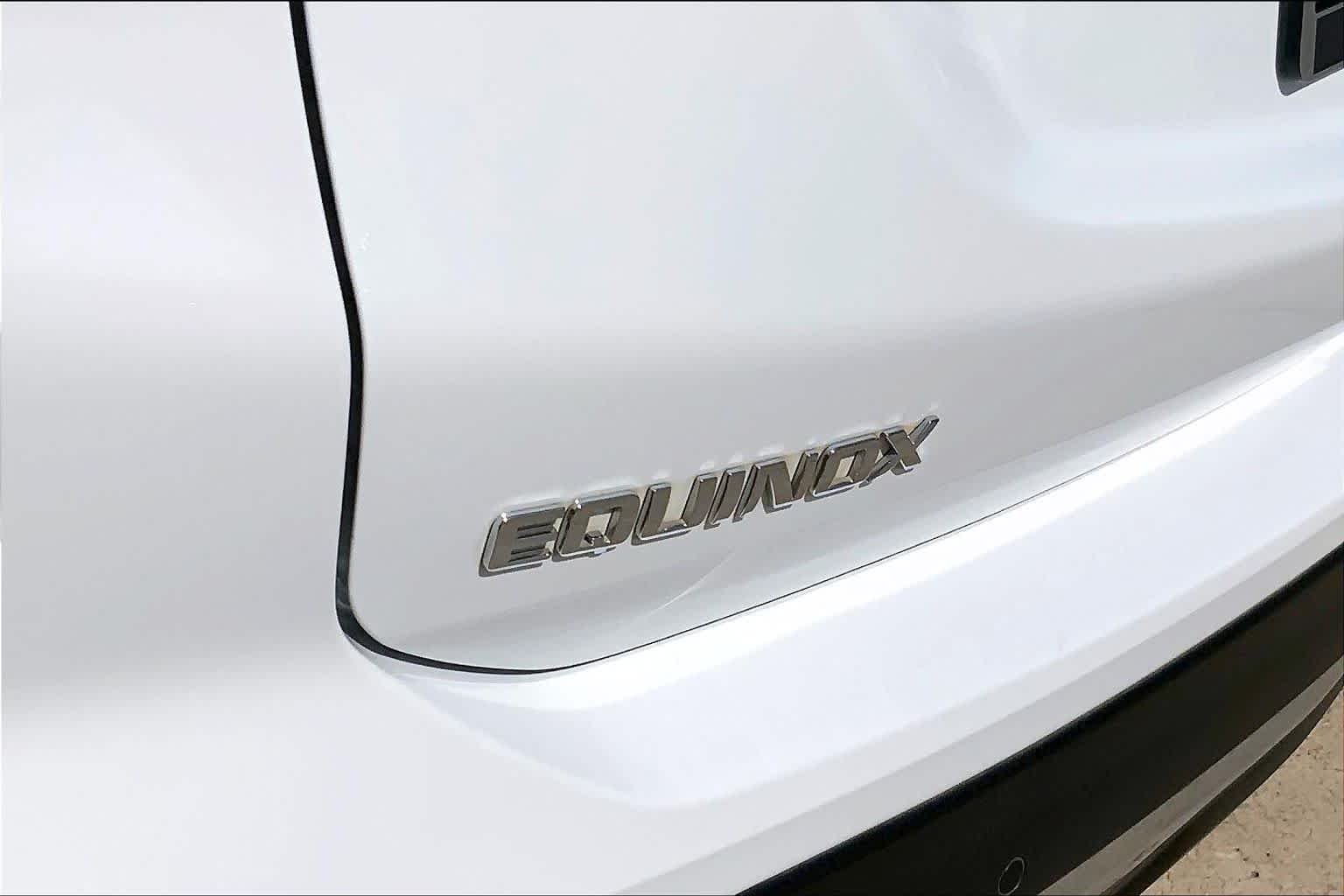 Used 2023 Summit White Chevrolet LT image 30