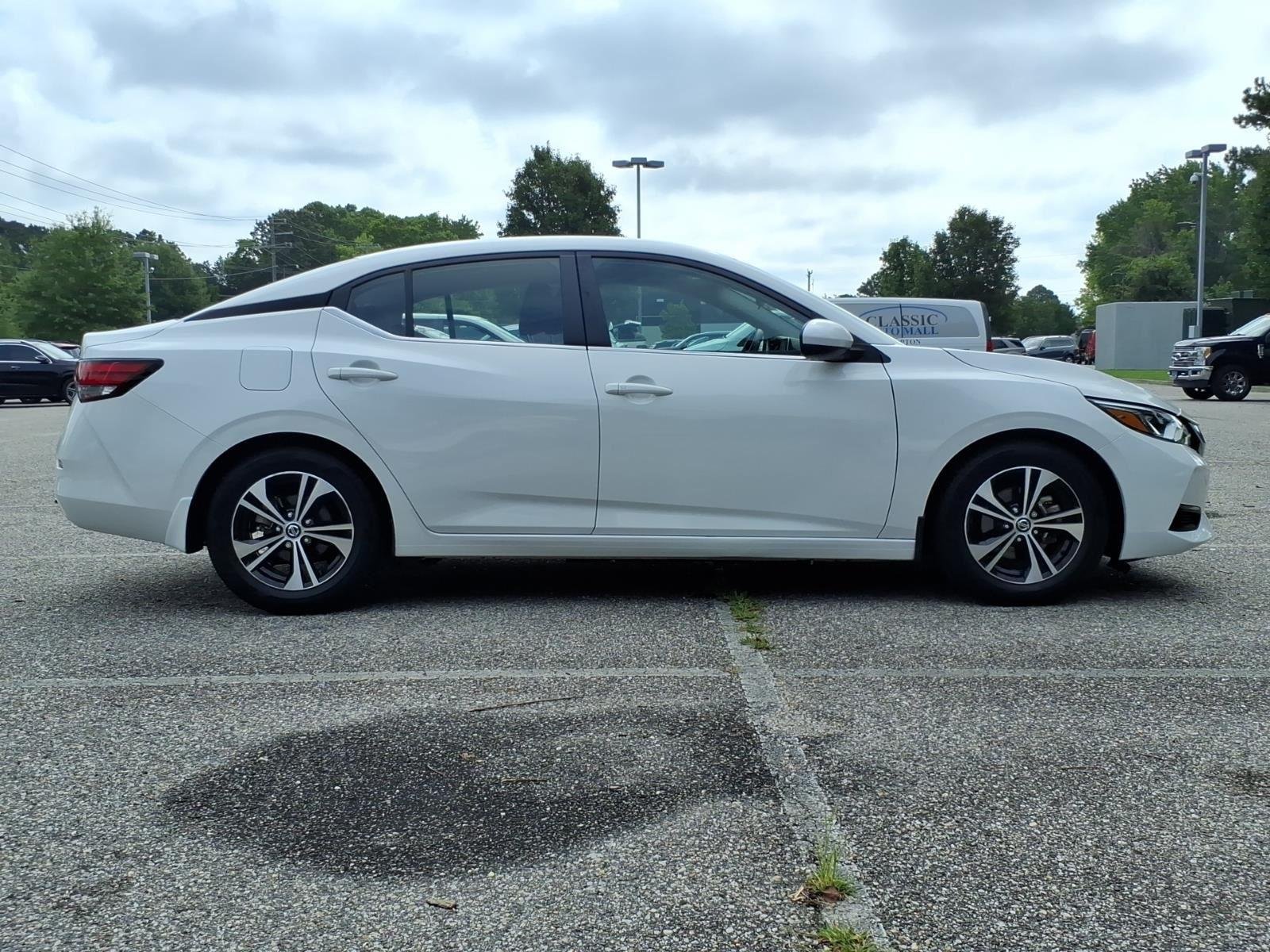 Used 2022 Aspen White TriCoat Pearl Nissan SV image 6