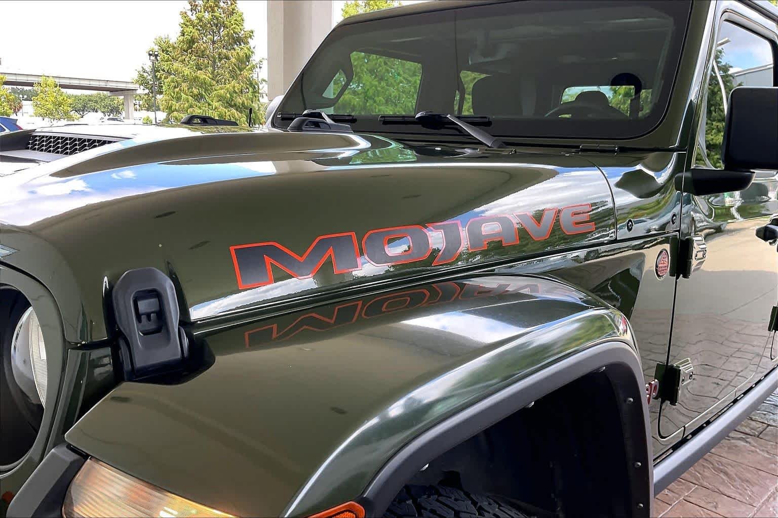 Used 2022 Sarge Green Clearcoat Jeep Mojave image 9