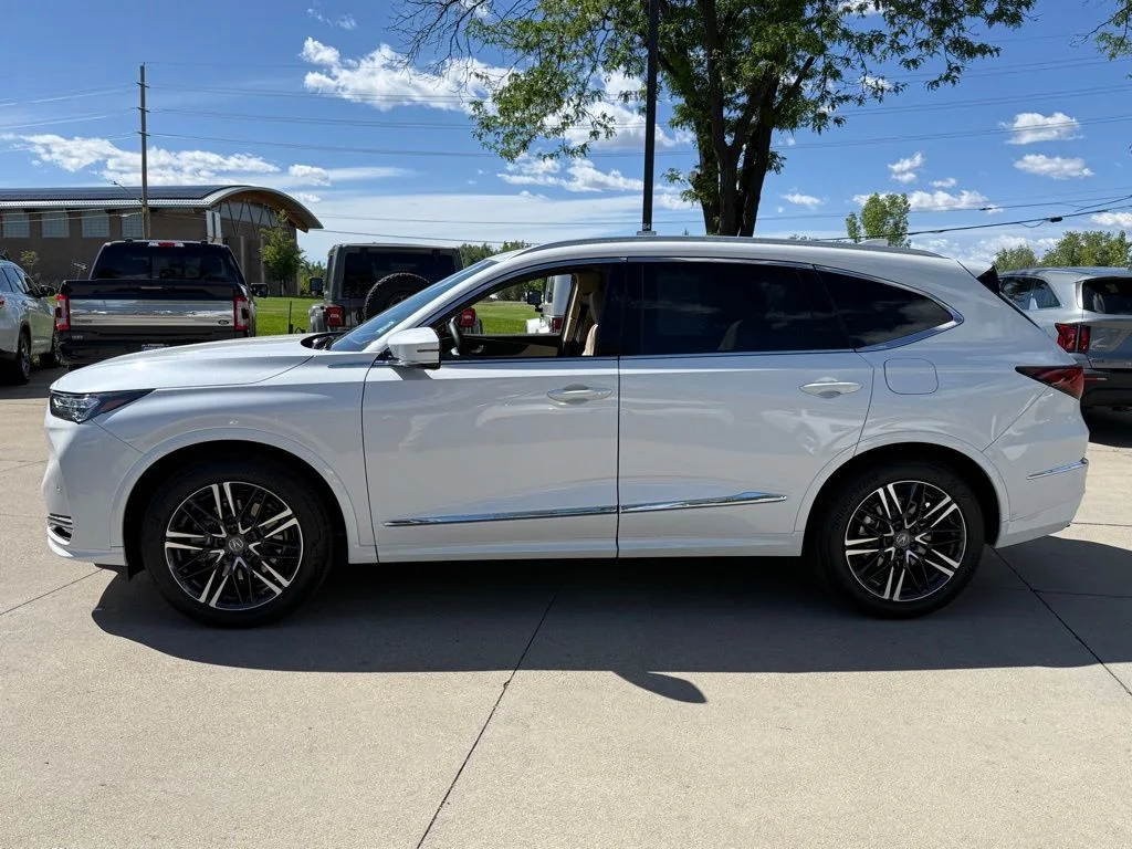 Certified Used 2026 Solar Silver Metallic Acura Advance Package image 7