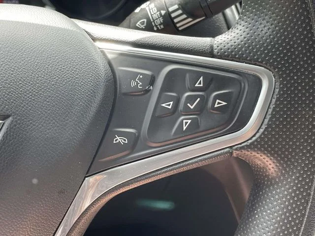 Used 2023 White Chevrolet LT image 22