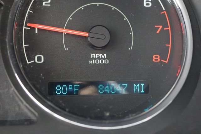 Used 2005 White Chevrolet Base image 11
