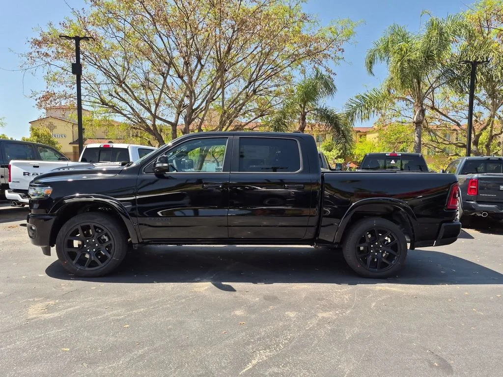 New 2026 Diamond Black Crystal Pearl-Coat Exterior Paint RAM Laramie image 7
