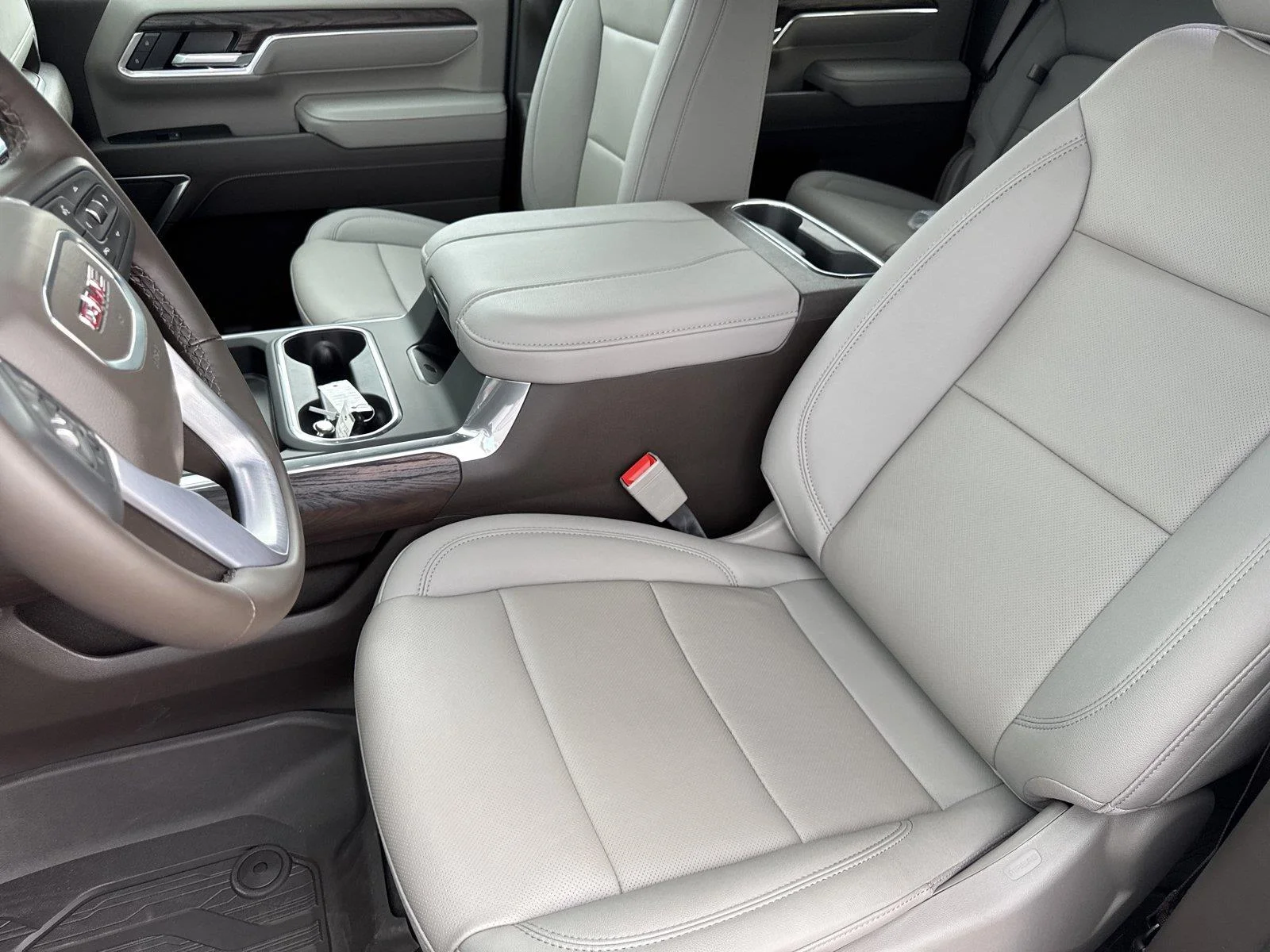 2026 GMC Sierra 2500HD SLT - Photo 11