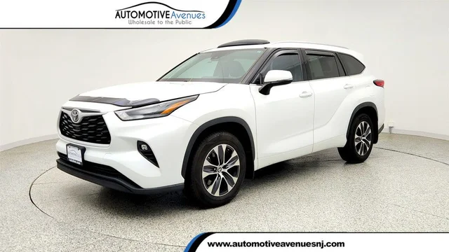 2022 Toyota Highlander XLE AWD