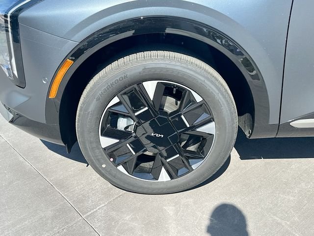 New 2026 Shadow Matte Gray Kia SX Prestige image 33
