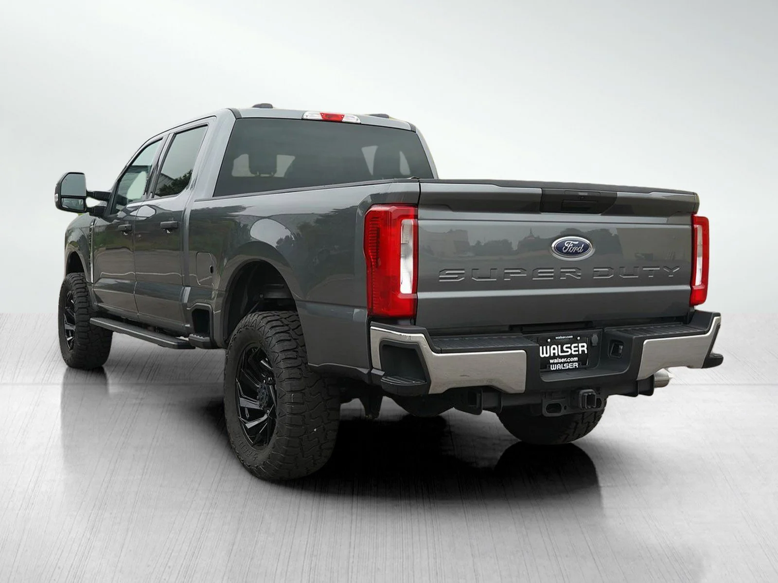 Used 2024 Carbonized Gray Metallic Ford XLT image 4