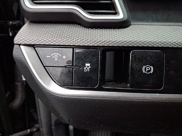 Used 2024 Black Kia LX image 24