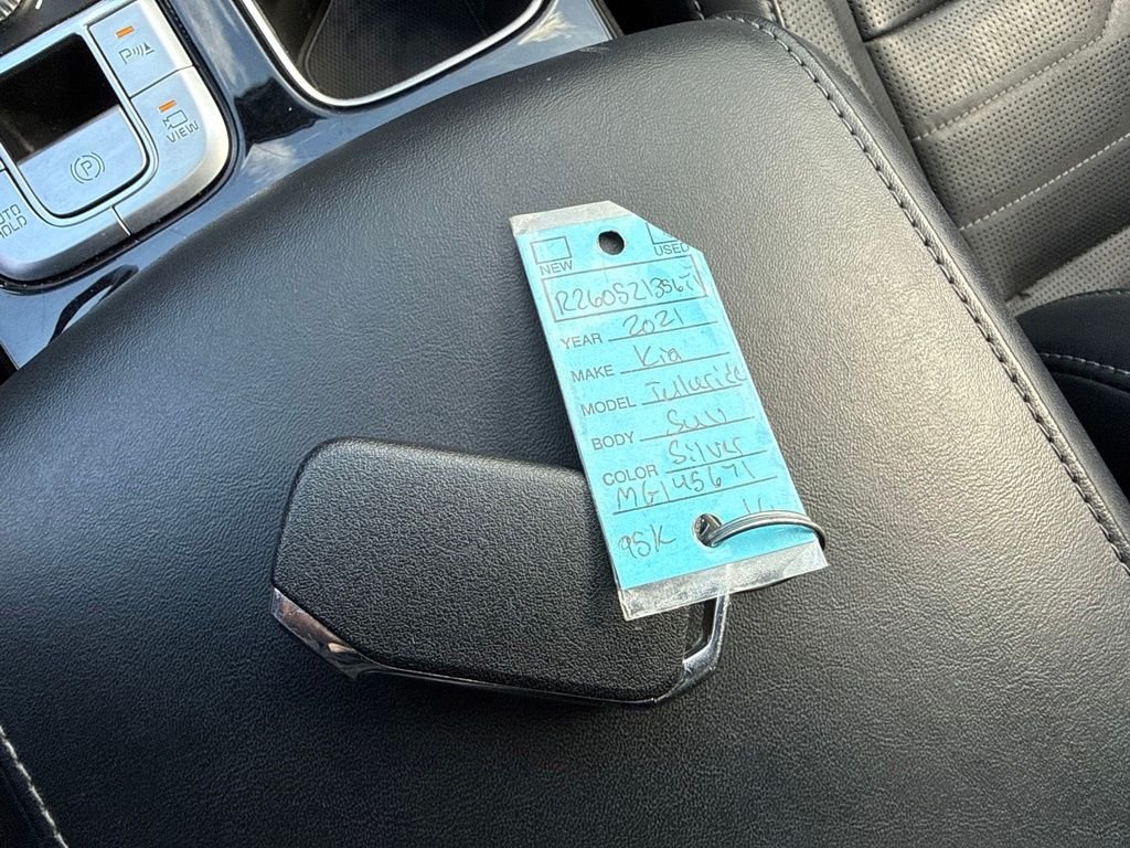 Used 2021 Silver Kia SX image 41