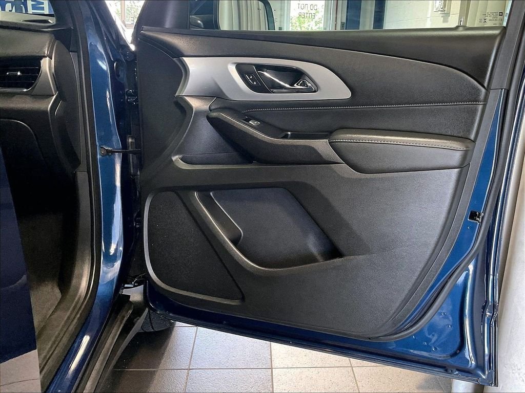 Used 2023 Blue Chevrolet LT image 12