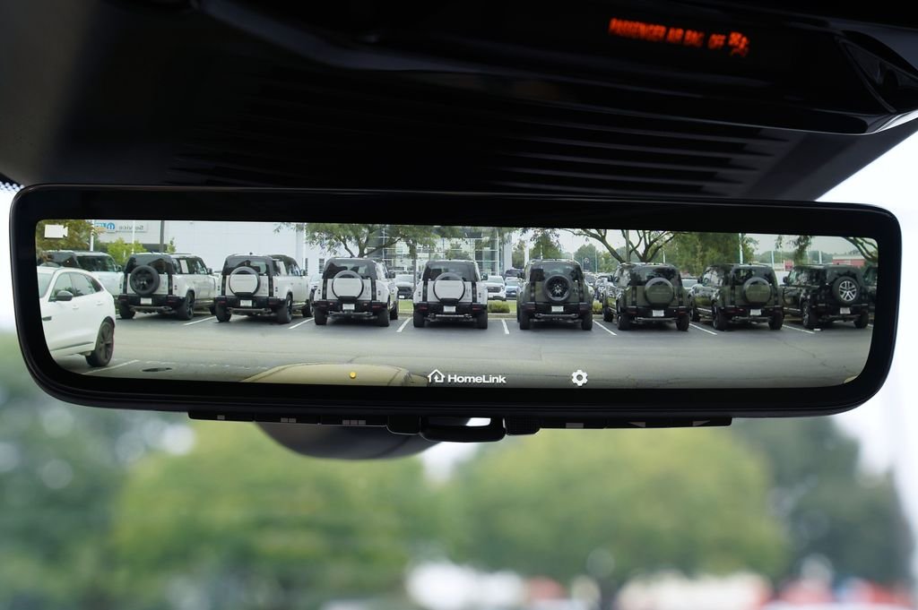New 2026 Santorini Black Land Rover SE image 19