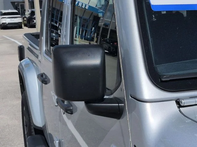 Certified Used 2023 Silver Zynith Clearcoat Jeep Overland image 12