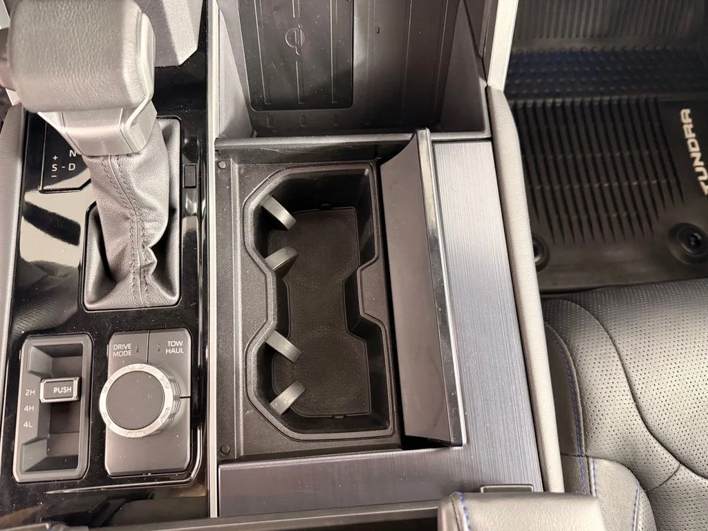 Used 2024 Silver Toyota Platinum image 27