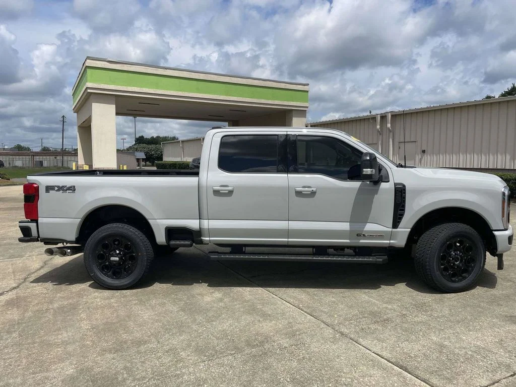 New 2026 Avalanche Ford F-250® Lariat® image 2