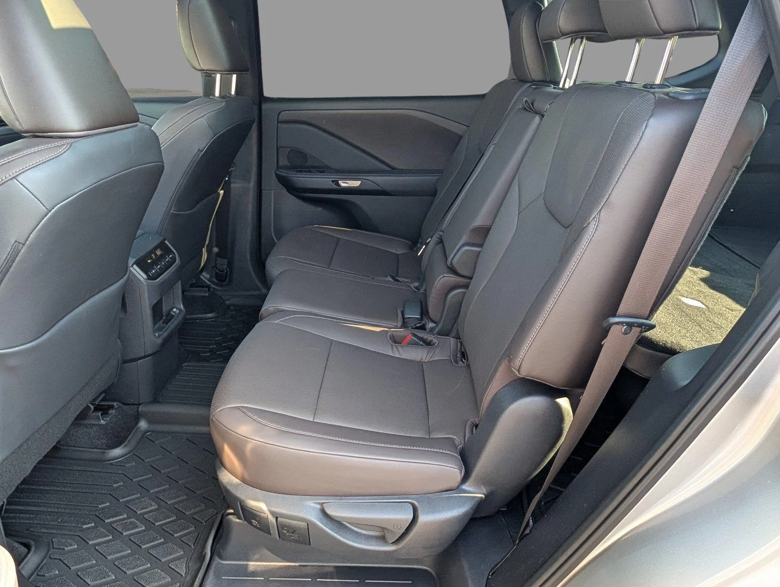 Used 2025 Celestial Silver Metallic Lexus TX 350 Premium image 32