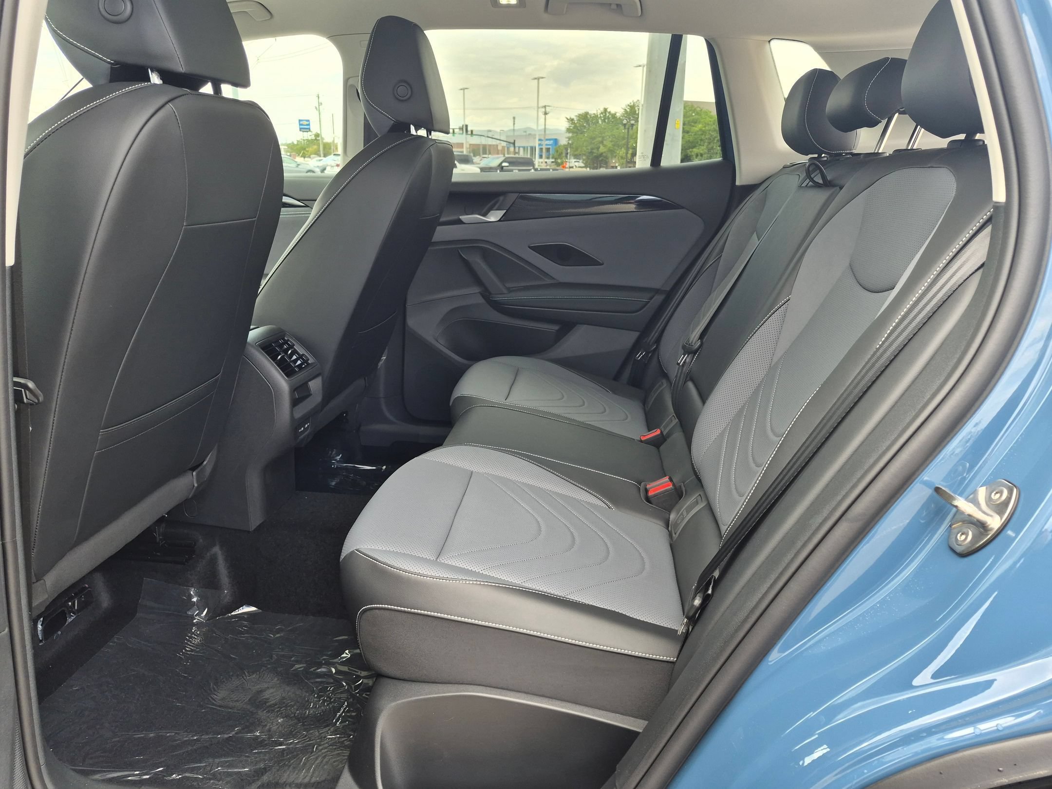 New 2026 Monterey Blue Pearl Volkswagen SE image 26