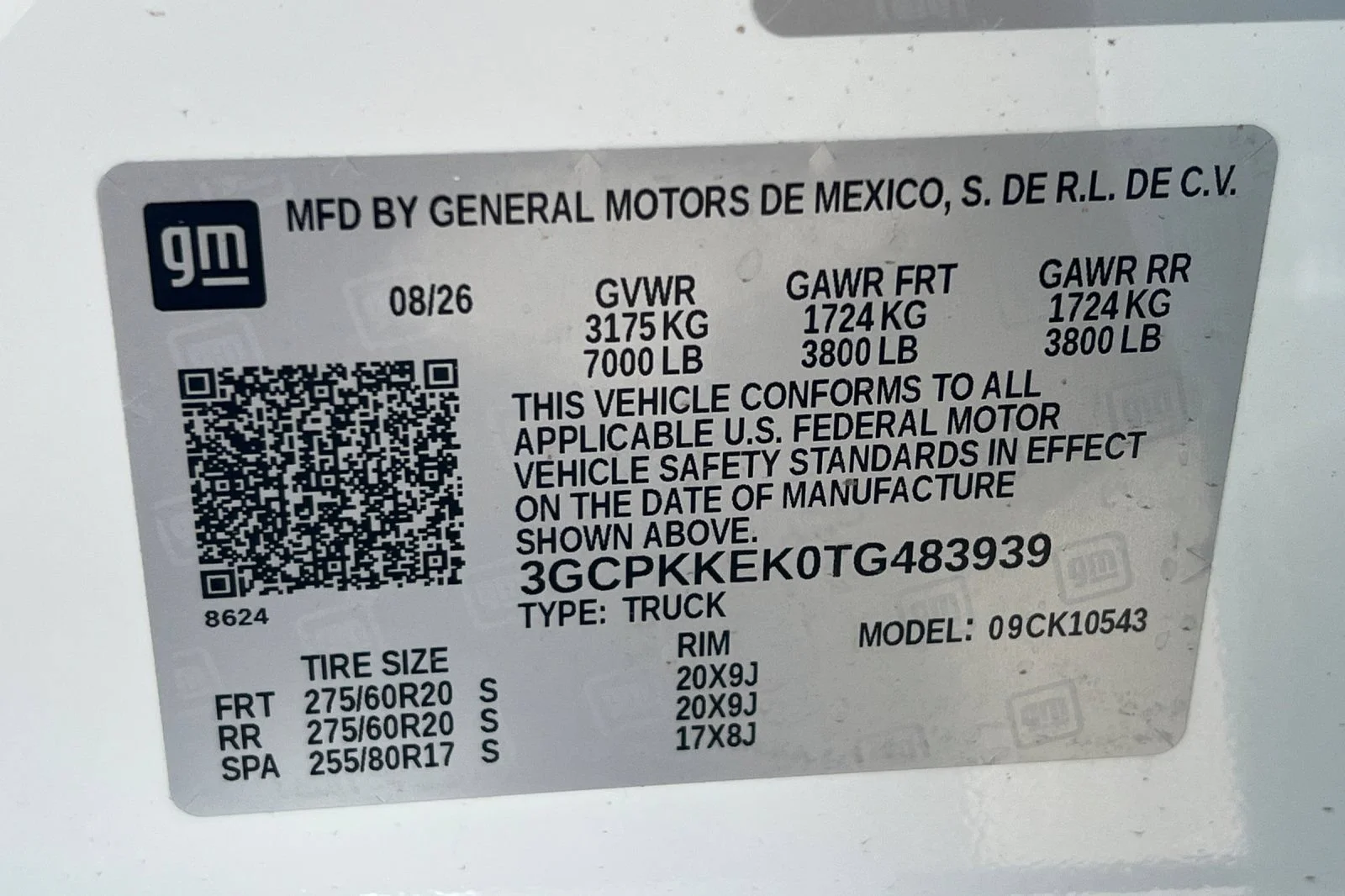 New 2026 Summit White Chevrolet LT (2FL) image 27