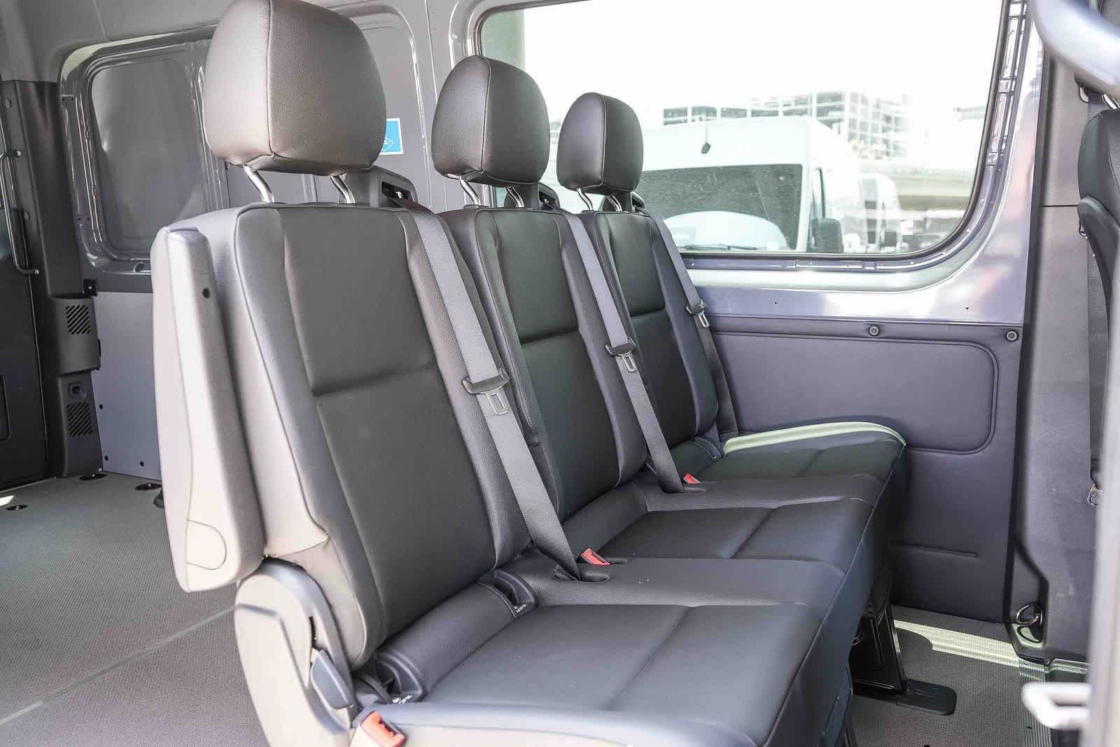 New 2026 Graphite Gray Mercedes-Benz Crew 144WB High Roof RWD 2.0L I4 Diesel Turbo HO image 32